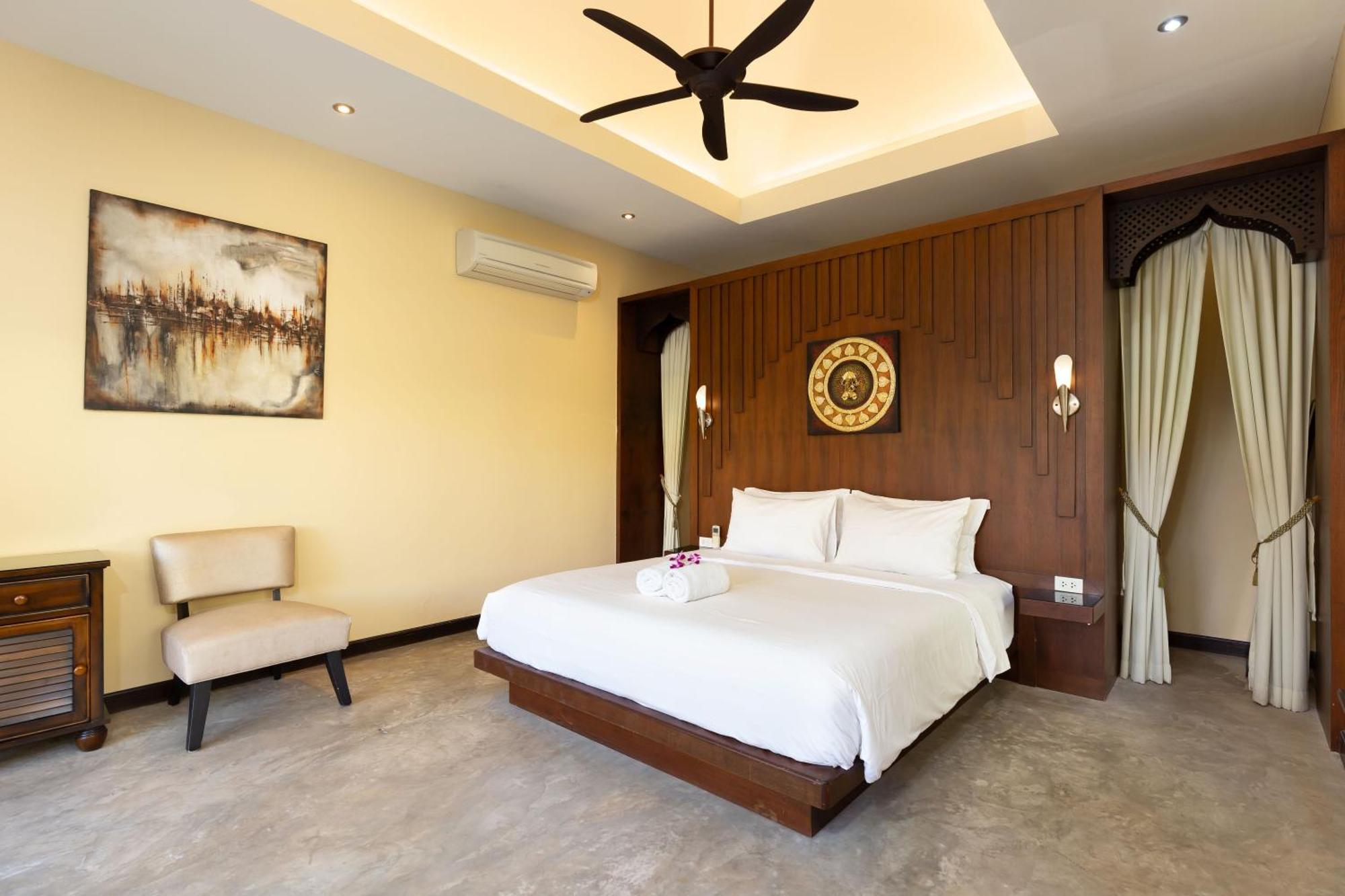 Extraordinary Courtyard 6Br Pool Villa Sri Suri, Naiharn Rawai Екстер'єр фото